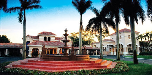 Fort Lauderdale Golf Schools - Golf Services Specialist at 110 Grand